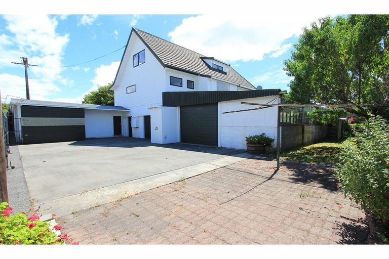 Photo of property in 1 Henry Street, Blenheim, 7201