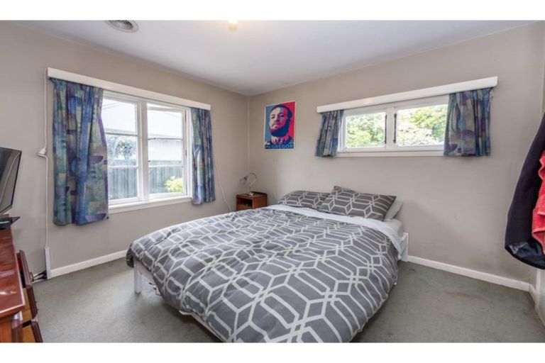 Photo of property in 103 Aorangi Road, Bryndwr, Christchurch, 8053