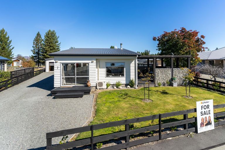 Photo of property in 7 Rhoboro Road, Twizel, 7901