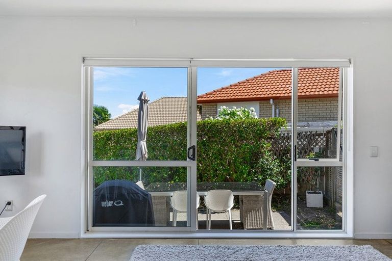 Photo of property in 21 Hendrika Court, Hobsonville, Auckland, 0618