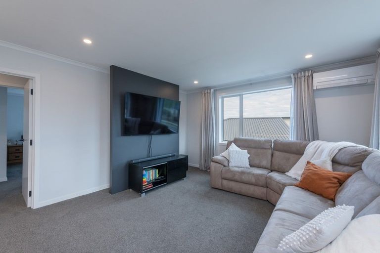 Photo of property in 23 Huntaway Close, Stoke, Nelson, 7011