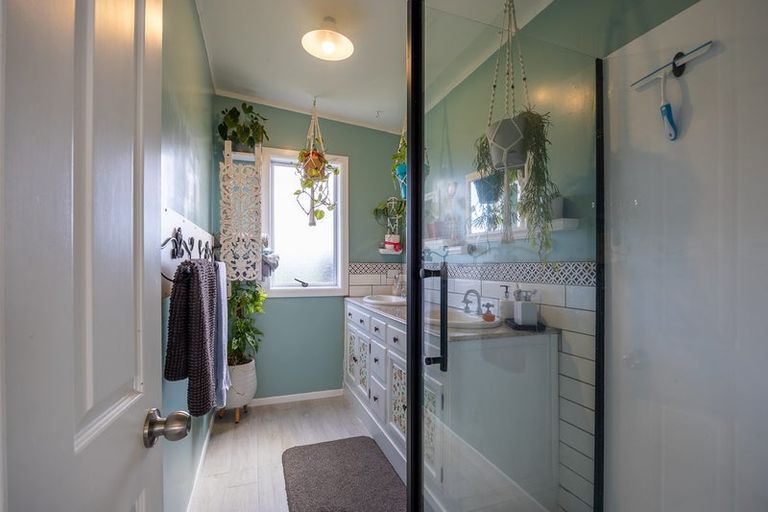 Photo of property in 126 West Coast Road, Te Kopuru, Dargaville, 0371