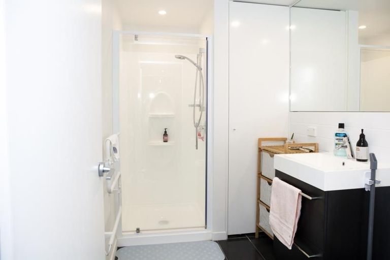 Photo of property in Nouvo Apartments, 21 Rugby Street, Mount Cook, Wellington, 6021