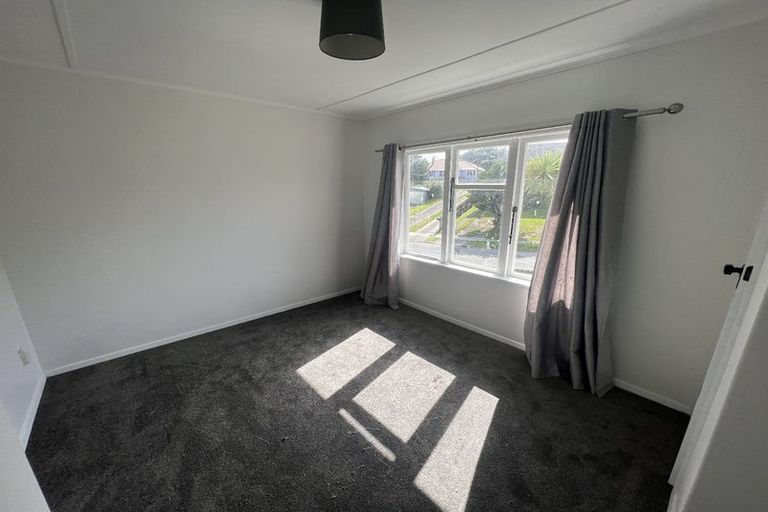 Photo of property in 78- 80 Gear Terrace, Ranui, Porirua, 5024