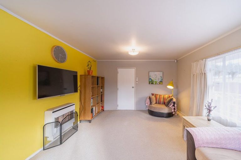 Photo of property in 29 Matipo Crescent, Pukete, Hamilton, 3200