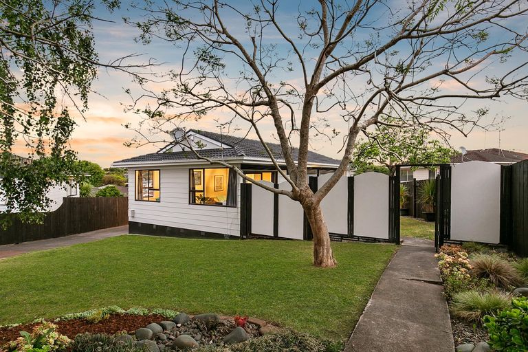 Photo of property in 7 Holborn Place, Papatoetoe, Auckland, 2025