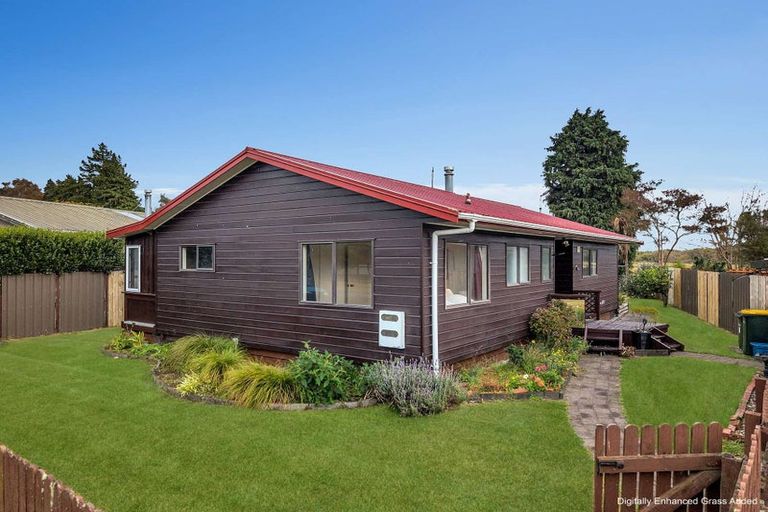 Photo of property in 37b Aquarius Drive, Kawaha Point, Rotorua, 3010