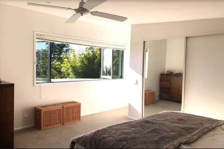 Photo of property in 11 Opou Road, Titirangi, Auckland, 0604
