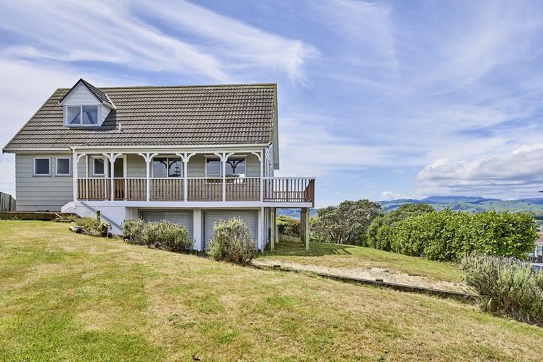 Photo of property in 3 Tikati View, Titahi Bay, Porirua, 5022