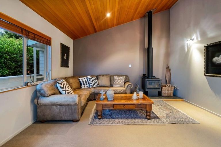 Photo of property in 1/28 Beulah Avenue, Rothesay Bay, Auckland, 0630