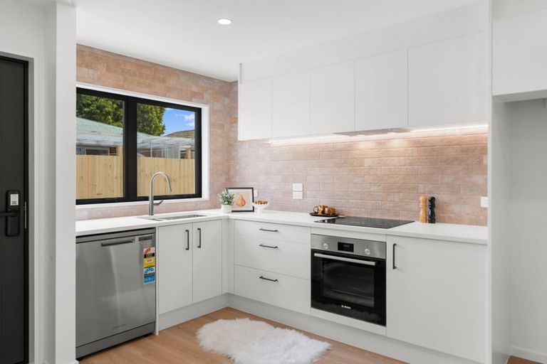 Photo of property in 300b Wairakei Road, Bryndwr, Christchurch, 8053
