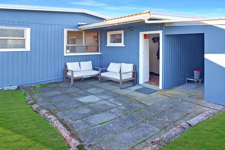 Photo of property in 20 Mack Street, Foxton Beach, Foxton, 4815