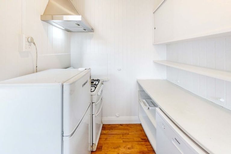 Photo of property in 132-136 Washington Avenue, Brooklyn, Wellington, 6021