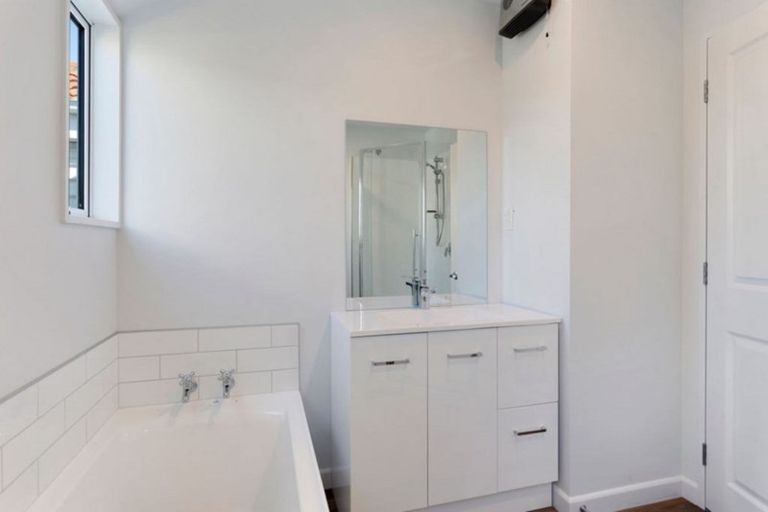 Photo of property in 24 Millcroft Place, Parklands, Christchurch, 8083