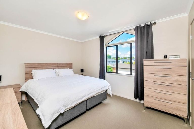 Photo of property in St Claire Village, 35/172 Mcleod Road, Te Atatu South, Auckland, 0610