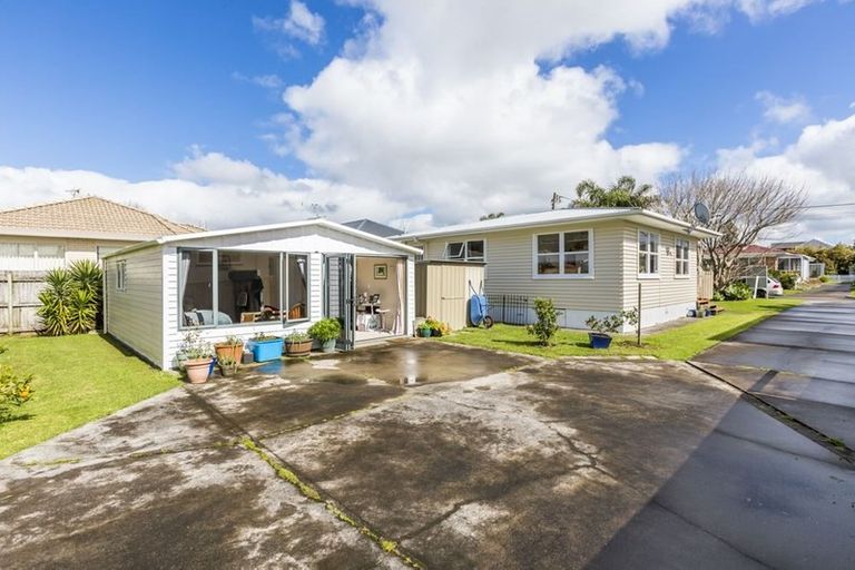 Photo of property in 5a Melanie Place, Orewa, 0931