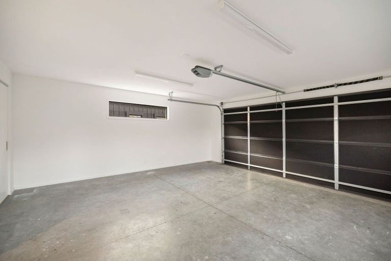 Photo of property in 13 Falconer Rise, Jacks Point, Queenstown, 9371