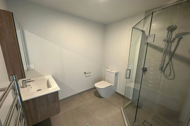 Photo of property in 5/66 Metcalfe Road, Ranui, Auckland, 0612