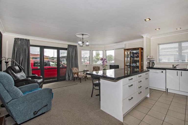 Photo of property in 1-2/8a Lilian Street, Te Kamo, Whangarei, 0112