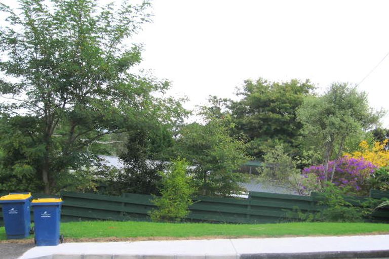 Photo of property in 2/15 Matama Road, Glen Eden, Auckland, 0602