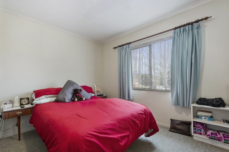 Photo of property in 52f1- Henry Street, Ebdentown, Upper Hutt, 5018