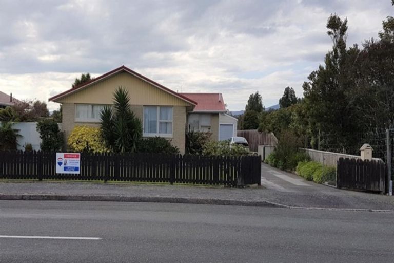 Photo of property in 29 Domett Street, Westport, 7825