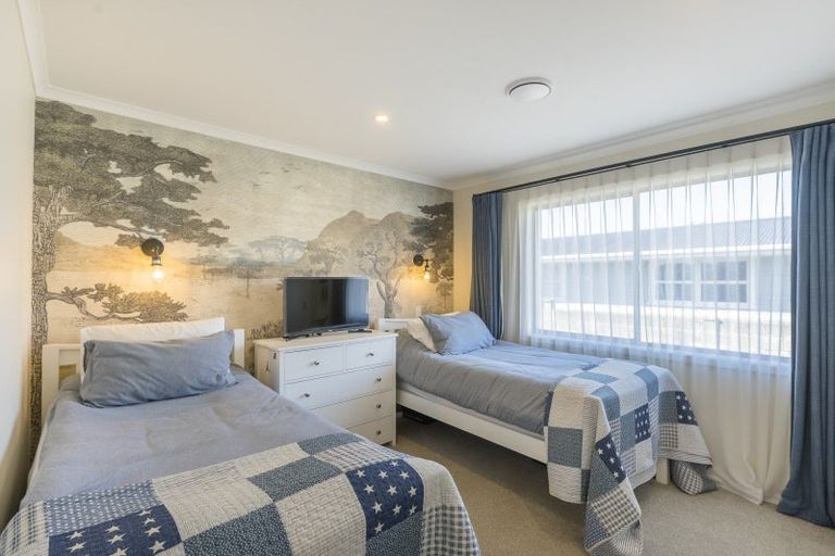 Photo of property in 77 Gray Avenue, Paraparaumu Beach, Paraparaumu, 5032