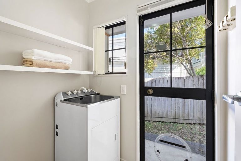 Photo of property in 2/97 Matipo Road, Mairangi Bay, Auckland, 0630