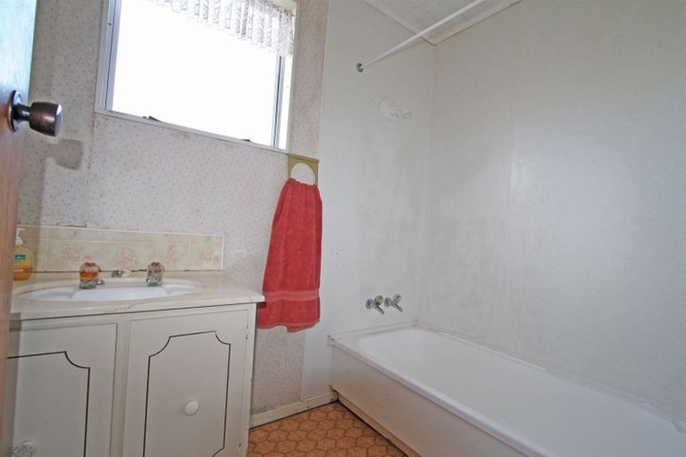 Photo of property in 18 Culzean Grove, Bell Block, New Plymouth, 4312