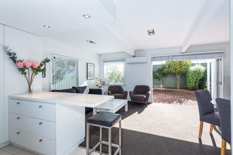 Photo of property in 11/12 Shrewsbury Street, Merivale, Christchurch, 8014