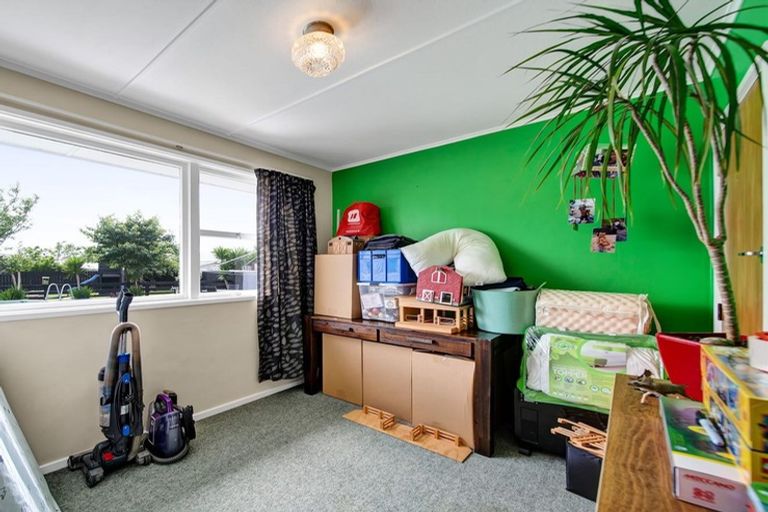 Photo of property in 20 Reid Avenue, Hawera, 4610