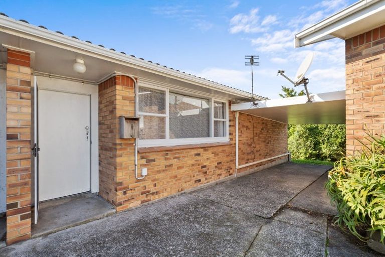 Photo of property in 9/85 Edmonton Road, Henderson, Auckland, 0612