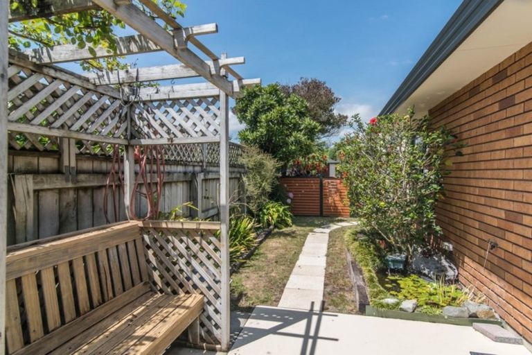 Photo of property in 4 Rifleman Lane, Paraparaumu Beach, Paraparaumu, 5032