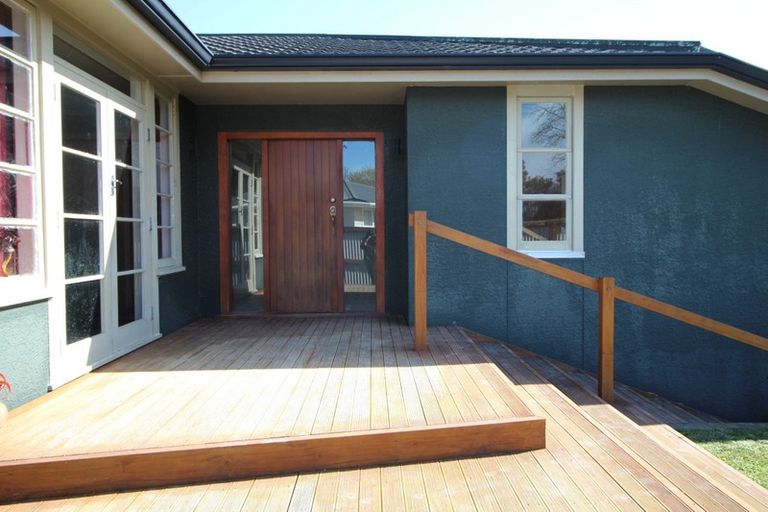 Photo of property in 41 Sheffield Street, Awapuni, Palmerston North, 4412