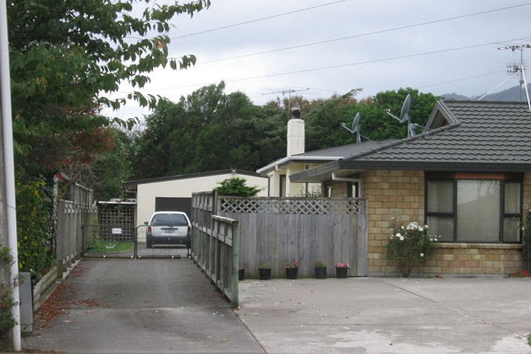 Photo of property in 317 Te Moana Road, Waikanae, 5036