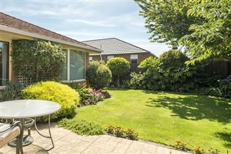 Photo of property in 3 Wiltshire Mews, Avonhead, Christchurch, 8042