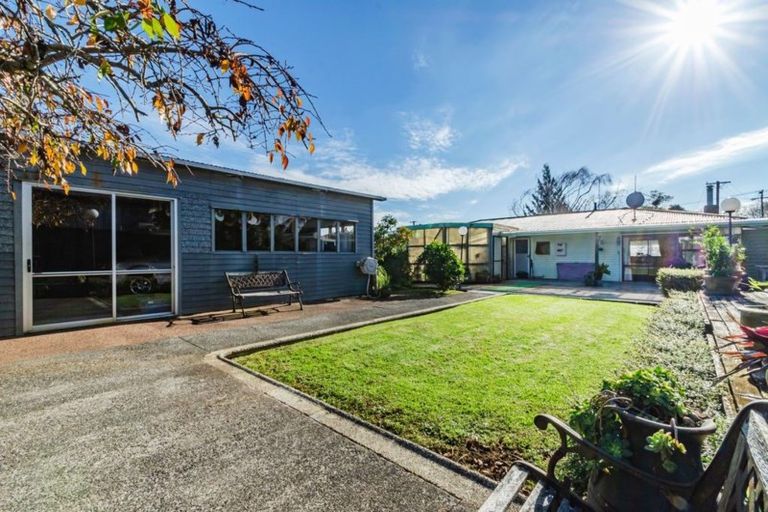 Photo of property in 24 Tawa Crescent, Manurewa, Auckland, 2102