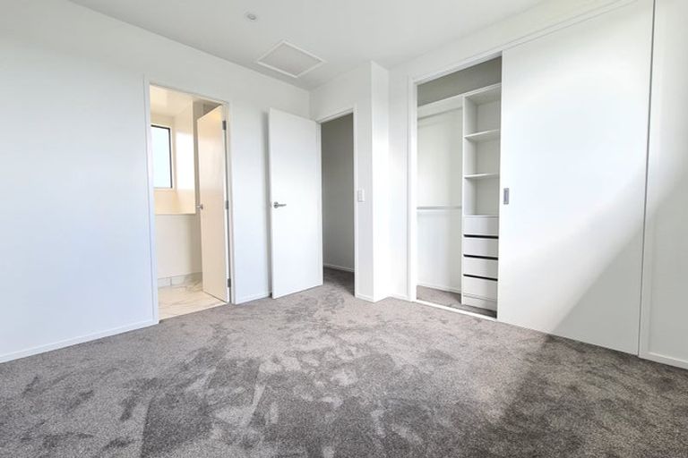 Photo of property in 5/57 Taikata Road, Te Atatu Peninsula, Auckland, 0610