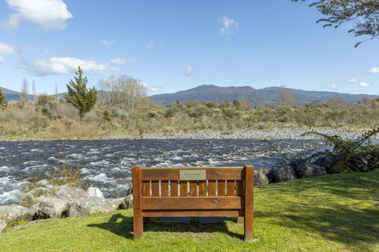 Photo of property in 39 Te Herekiekie Street, Turangi, 3334