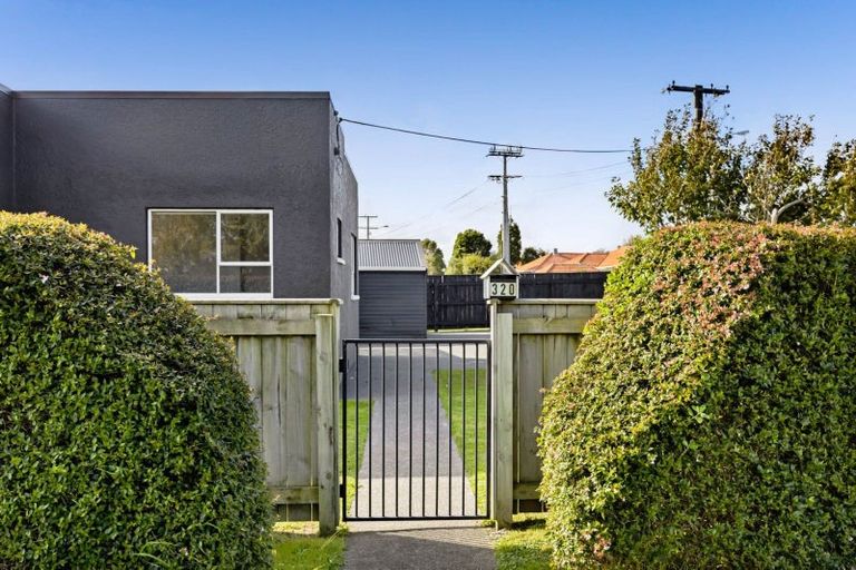 Photo of property in 320 South Road, Hawera, 4610