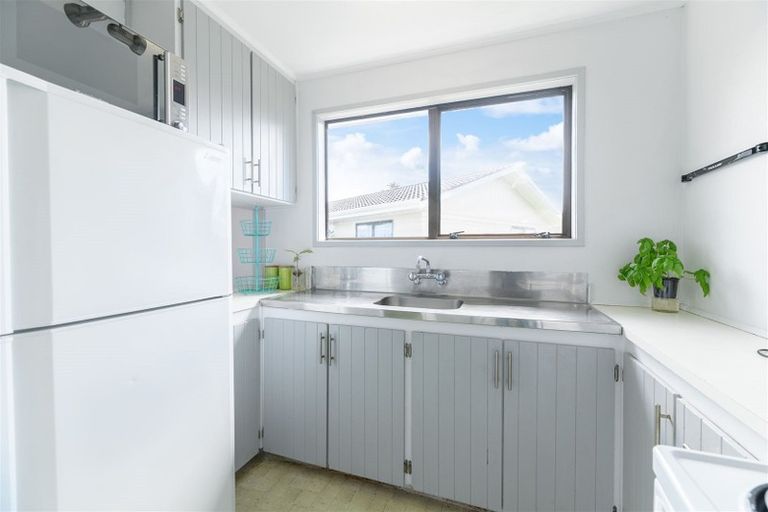 Photo of property in 10 Hillman Place, Ranui, Auckland, 0612