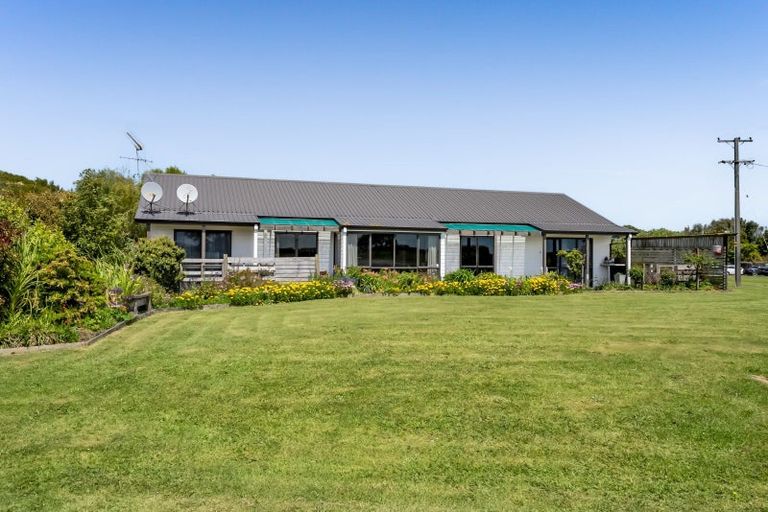 Photo of property in 2 Kaipi Street, Manaia, 4612