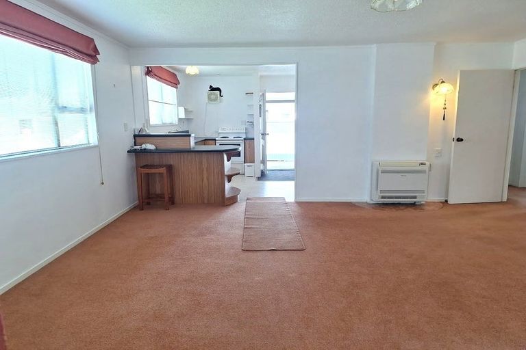 Photo of property in 1/8 Murray Street, Wallaceville, Upper Hutt, 5018