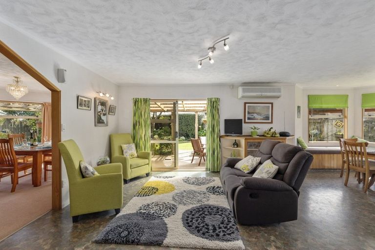 Photo of property in 10 Gimblett Court, Levin, 5510