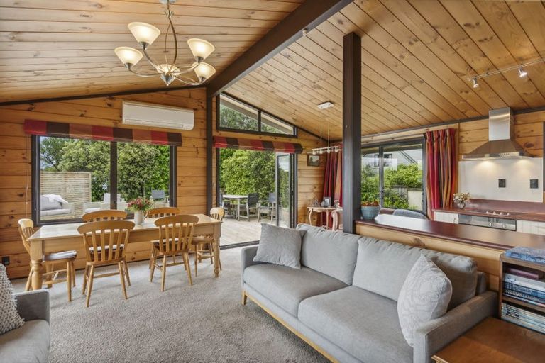 Photo of property in 41 Raumati Road, Raumati Beach, Paraparaumu, 5032