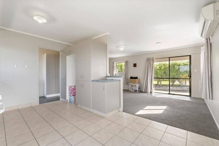 Photo of property in 54 Atuaroa Avenue, Te Puke, 3119