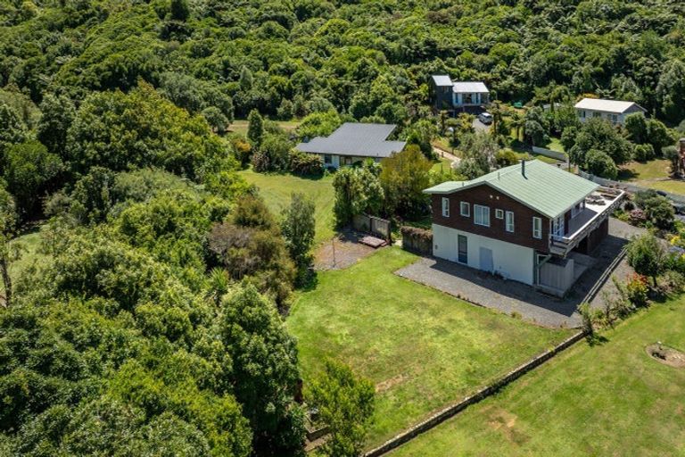 Photo of property in 15 Thompson Place, Anakiwa, Picton, 7281