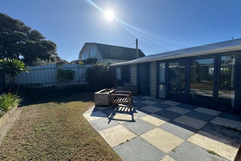 Photo of property in 16 Collison Terrace, Haumoana, 4102