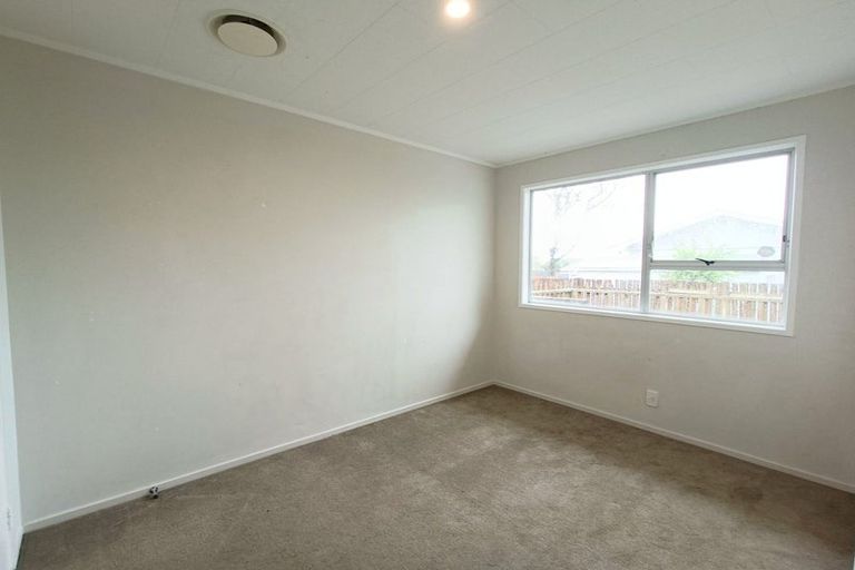 Photo of property in 27 Sandrine Avenue, Clover Park, Auckland, 2019