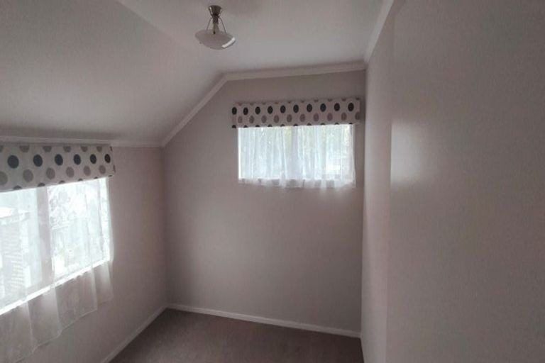 Photo of property in 43 Barnhill Crescent, Pahurehure, Papakura, 2113